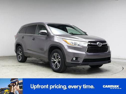 Gray 2016 Toyota Highlander XLE