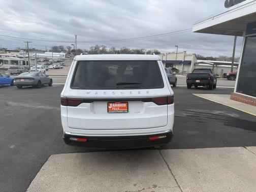 2025 Jeep Wagoneer L Series I 4x4