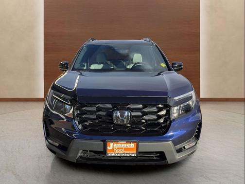 2023 Honda Passport AWD Elite