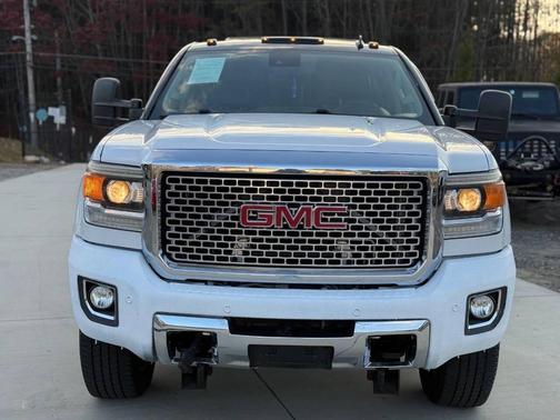 2015 GMC Sierra 2500 Denali