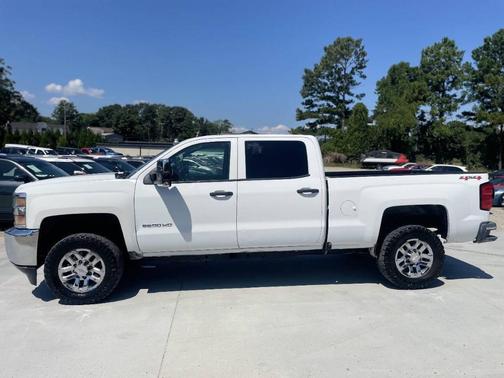 Summit White 2017 Chevrolet Silverado 2500 WT