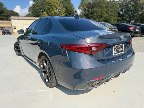 2019 Alfa Romeo Giulia Ti Sport
