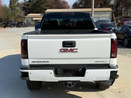 2015 GMC Sierra 2500 Denali