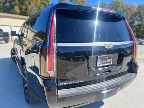 2015 Cadillac Escalade ESV Luxury