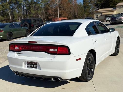 2011 Dodge Charger Base