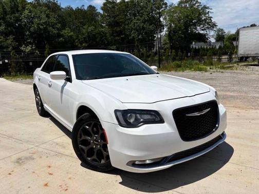 2016 Chrysler 300 S