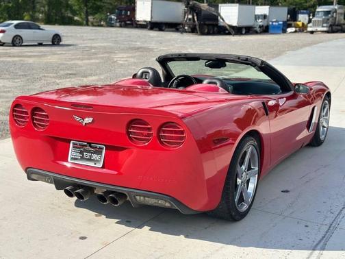 2005 Chevrolet Corvette Base