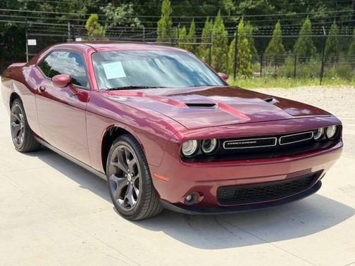 2017 Dodge Challenger SXT