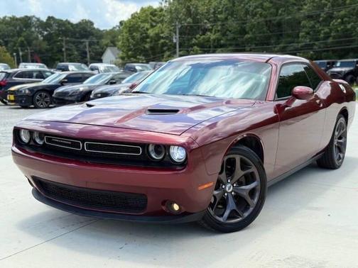 2017 Dodge Challenger SXT