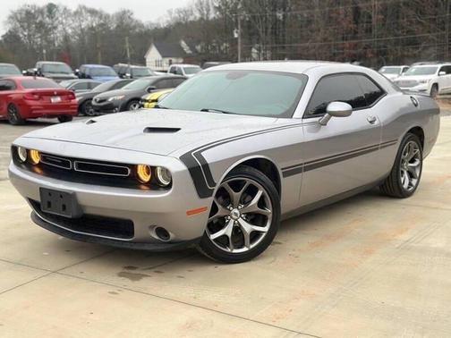 2017 Dodge Challenger SXT