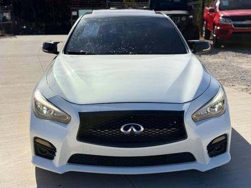 2015 INFINITI Q50 Sport