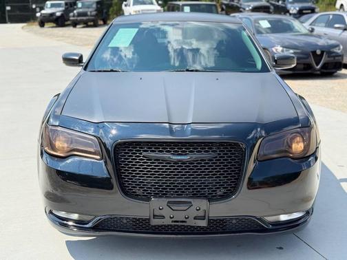 2015 Chrysler 300 Limited