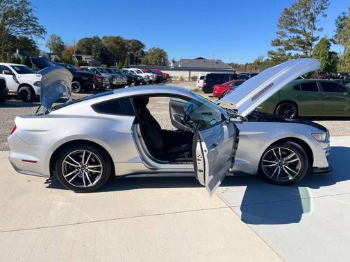 2015 Ford Mustang EcoBoost Premium