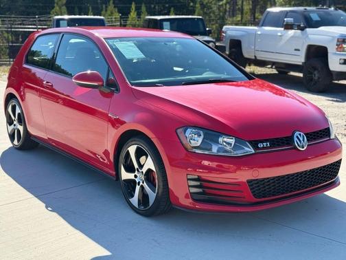 2015 Volkswagen Golf GTI 2.0T S 4-Door