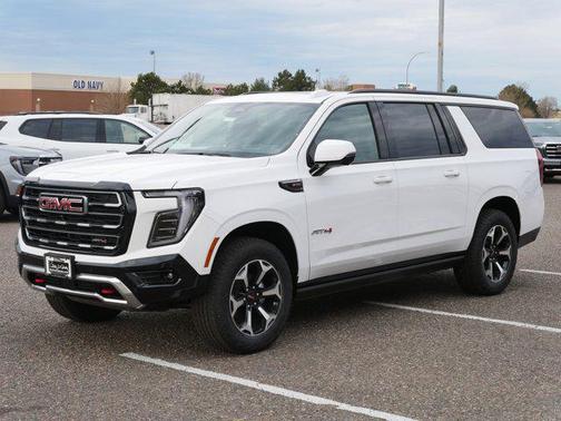 2025 GMC Yukon XL 4WD AT4