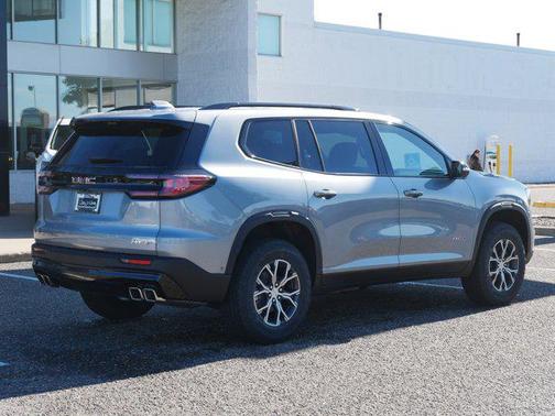2025 GMC Acadia AWD AT4