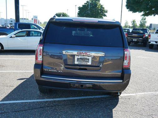 2017 GMC Yukon XL Denali