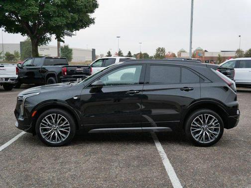 2024 Cadillac XT4 Sport