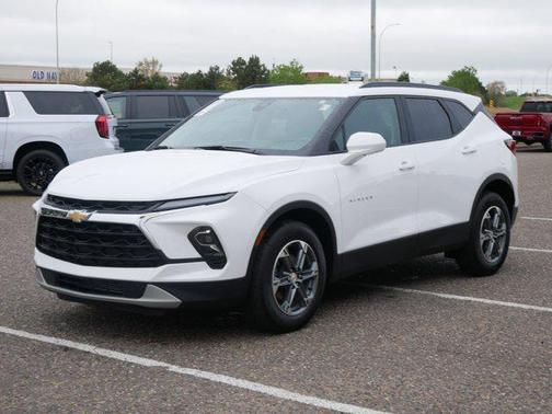 Summit White 2024 Chevrolet Blazer 2LT