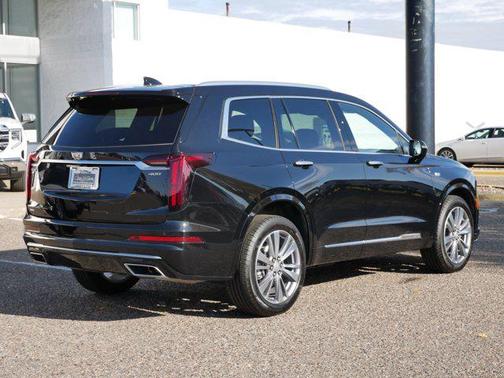 2025 Cadillac XT6 Premium Luxury AWD