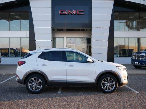White Frost Tricoat 2023 Buick Encore GX Essence
