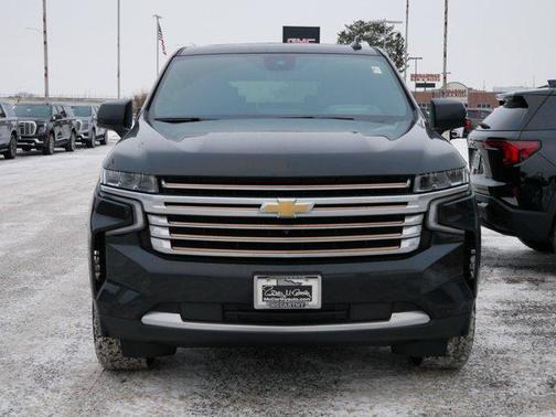 2023 Chevrolet Suburban High Country