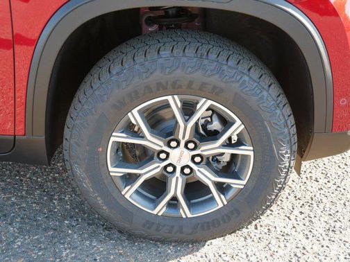 2025 GMC Acadia AWD AT4