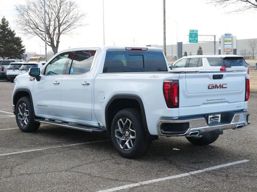 Glacier White Tricoat 2026 GMC Sierra 1500 SLT