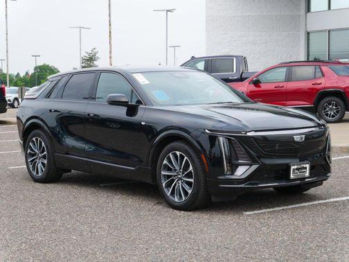 2024 Cadillac LYRIQ Sport
