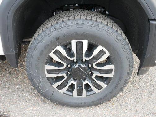 2025 GMC Sierra 3500 Denali