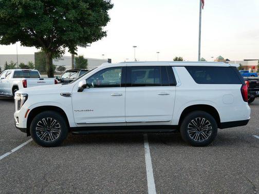 2026 GMC Yukon XL 4WD Elevation