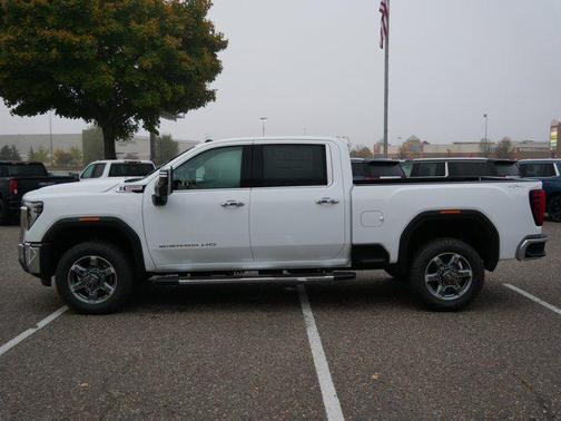 2026 GMC Sierra 3500 SLT