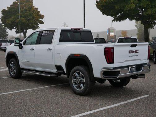 2026 GMC Sierra 3500 SLT