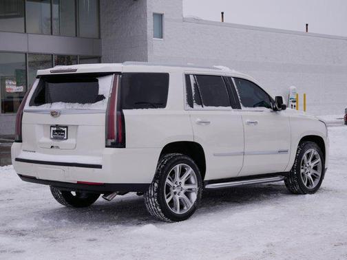 2015 Cadillac Escalade Luxury