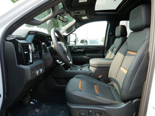 2025 GMC Sierra 2500 AT4