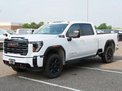 2025 GMC Sierra 2500 AT4
