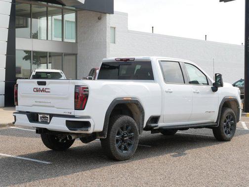 2025 GMC Sierra 2500 AT4