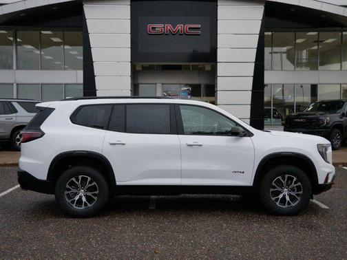 2026 GMC Acadia AT4 AWD
