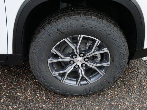 2026 GMC Acadia AT4 AWD
