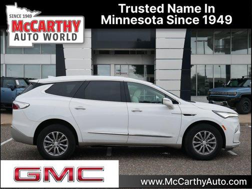 2022 Buick Enclave Essence