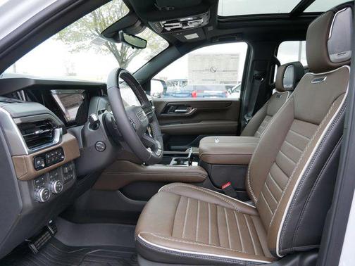 Glacier White Tricoat 2026 GMC Yukon XL Denali Ultimate