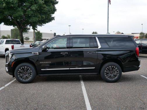 2026 GMC Yukon XL 4WD Elevation