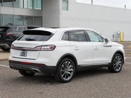 2022 Lincoln Nautilus Reserve