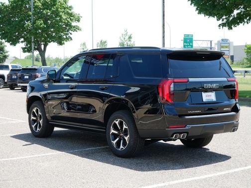 Onyx Black 2026 GMC Yukon 4WD AT4