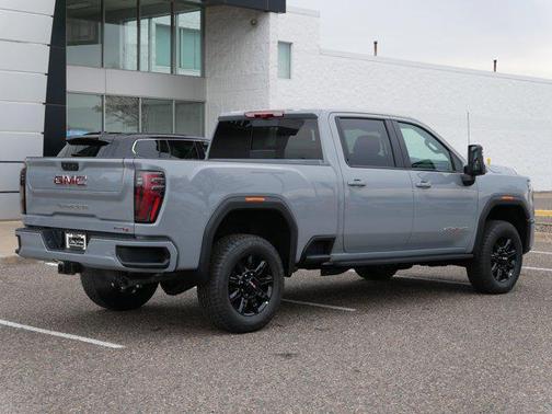 2025 GMC Sierra 2500 AT4