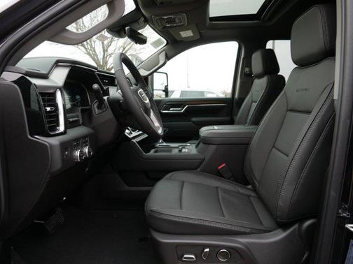 2025 GMC Sierra 3500 Denali