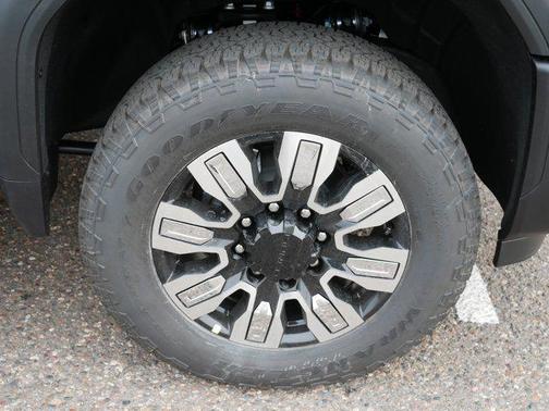 2025 GMC Sierra 3500 Denali