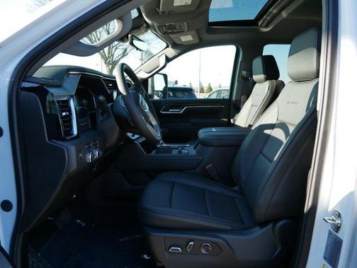 2025 GMC Sierra 2500 Denali
