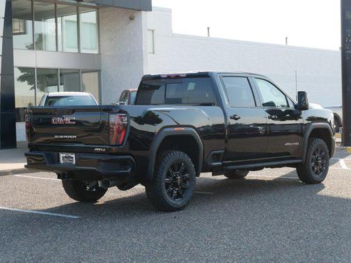 2025 GMC Sierra 2500 AT4