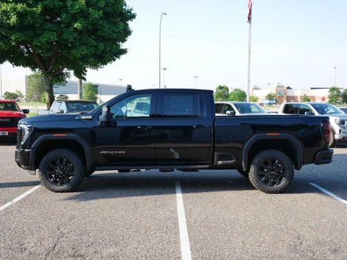 2025 GMC Sierra 2500 AT4